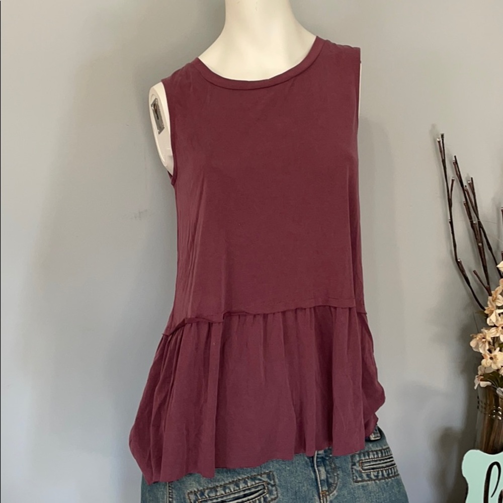 Mote burgandy hi-low sleeveless super soft, Medium